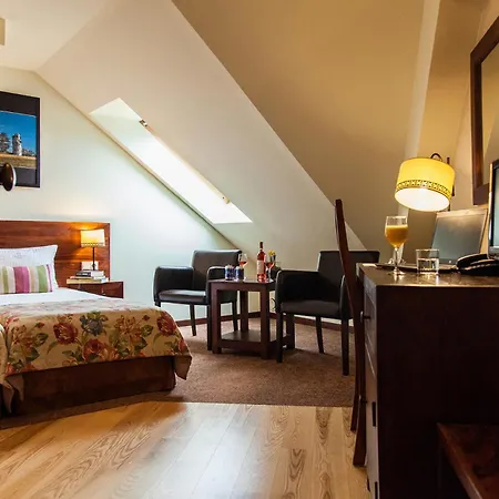 Chocholowy Dwor Hotel